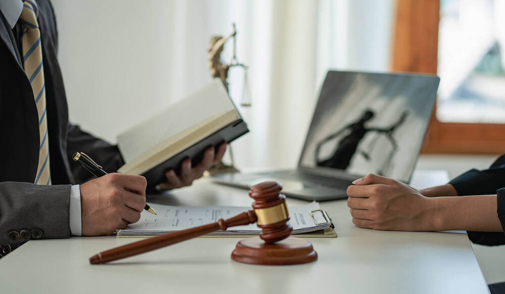 Assistance en matière juridique et fiscale